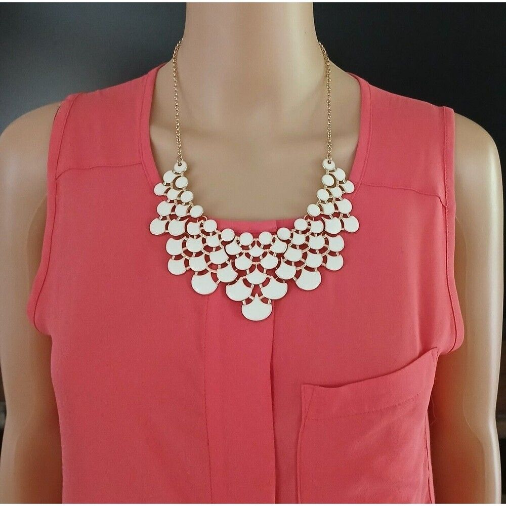 Jane Stone Openwork Bib Necklace Collar Ivory Fashion Statement Costume Jewelry